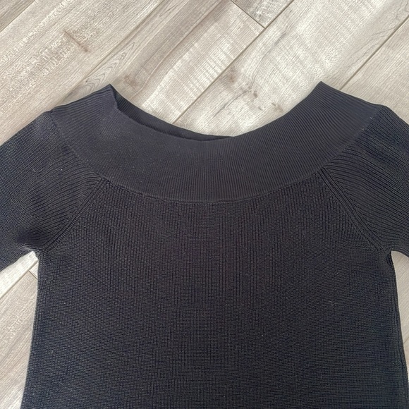 Dynamite Black Over Shoulder Top - Picture 4 of 6